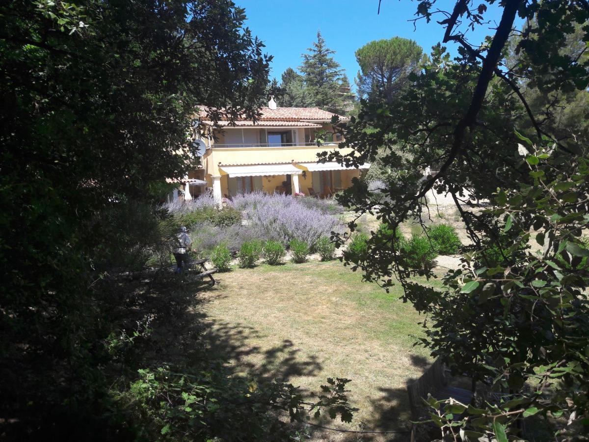 Les Cerises Saint-Saturnin-d'Apt Exterior foto