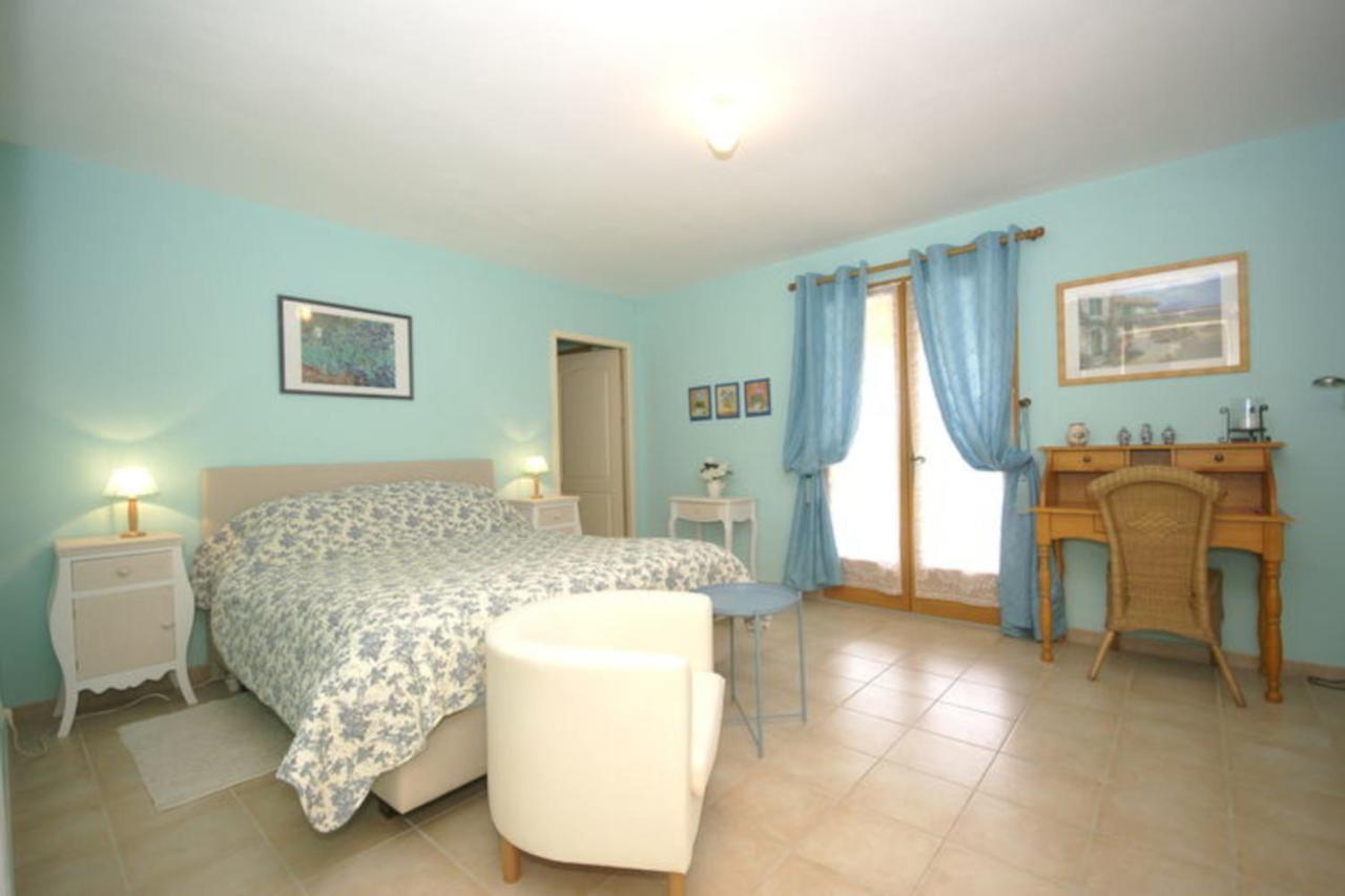 Les Cerises Saint-Saturnin-d'Apt Exterior foto